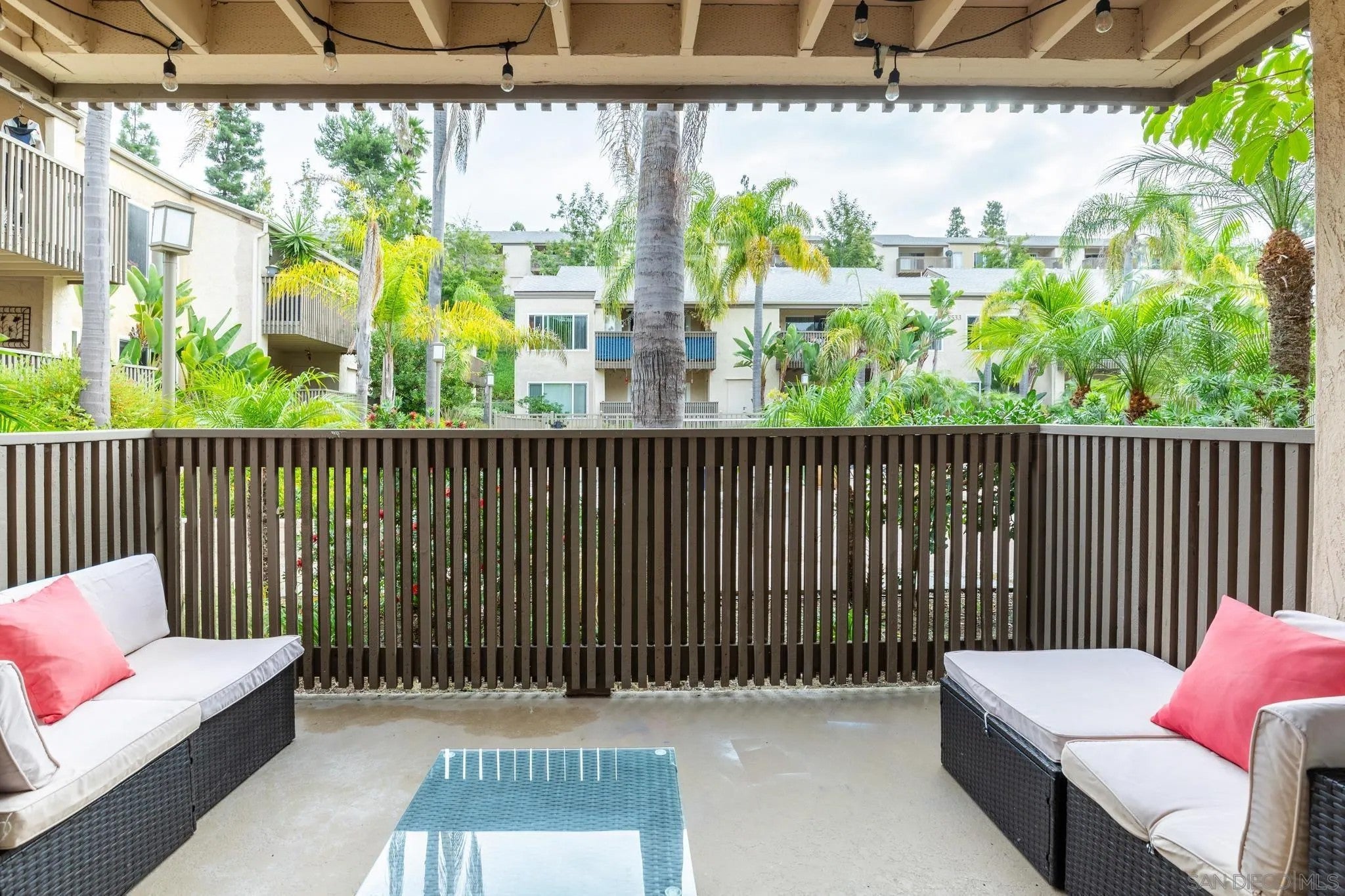 8529 Villa La Jolla Dr E