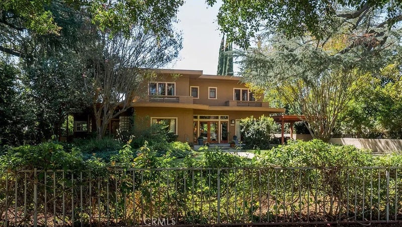 418 E Jefferson