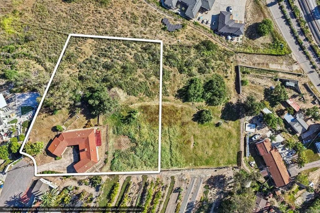 Photo of 2397 Mira Sol Drive, Vista, CA 92084 (MLS # NDP2602554)