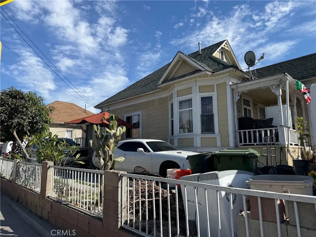 Photo of 2103 Michigan Ave, Los Angeles, CA 90033 (MLS # CV26031444)
