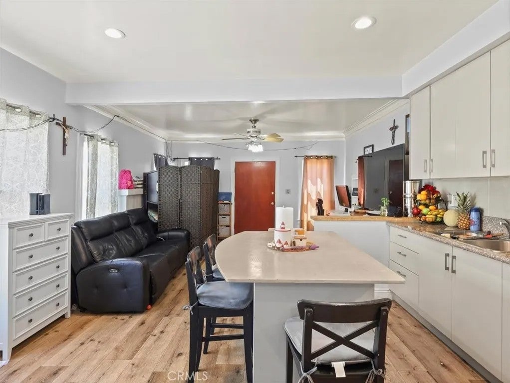 2245 W 27th Street