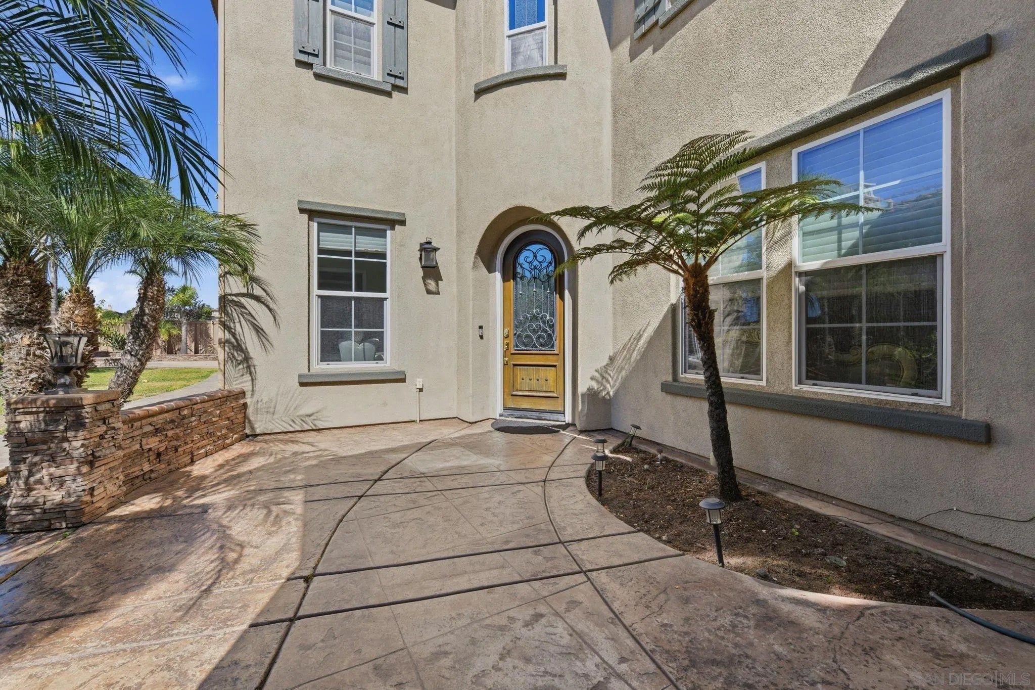 3520 Cockatoo Ct.