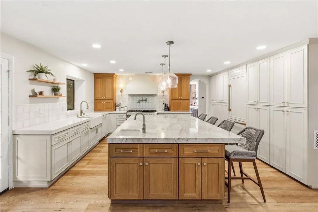 Photo of 22158 Serenade Ridge, Murrieta, CA 92562 (MLS # SW26103671)