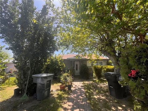 Photo of 3423 Monterey Street, Bakersfield, CA 93306 (MLS # PW26023337)