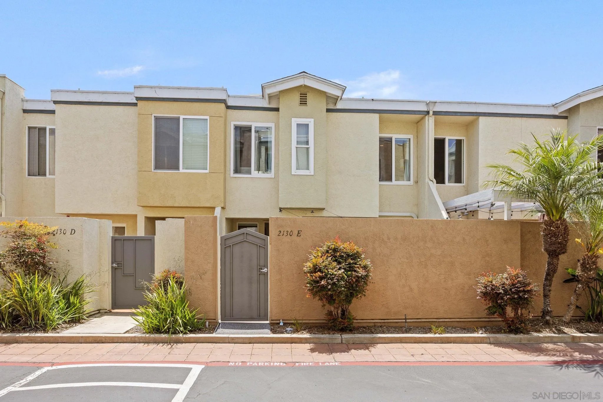 2130 Orinda Drive E