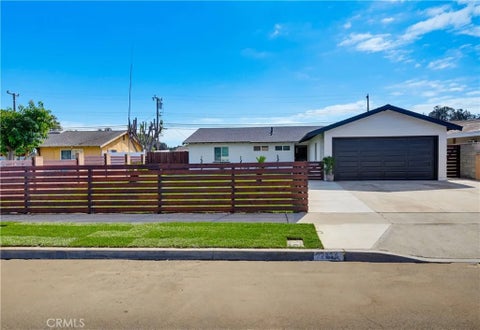 Tiny photo for 2924 W Mcfadden AVE, Santa Ana, CA 92704 (MLS # HD26208407)