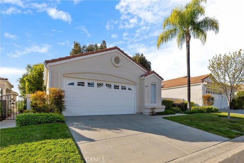 40511 Via Amapola