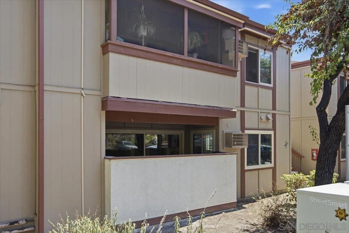 5533 Adobe Falls Rd 3