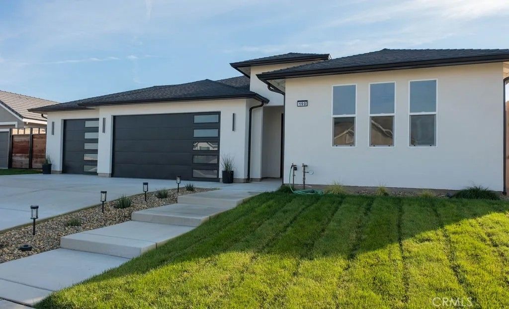 Photo of 190 Kelly Court, Atwater, CA 95301 (MLS # MC26004927)