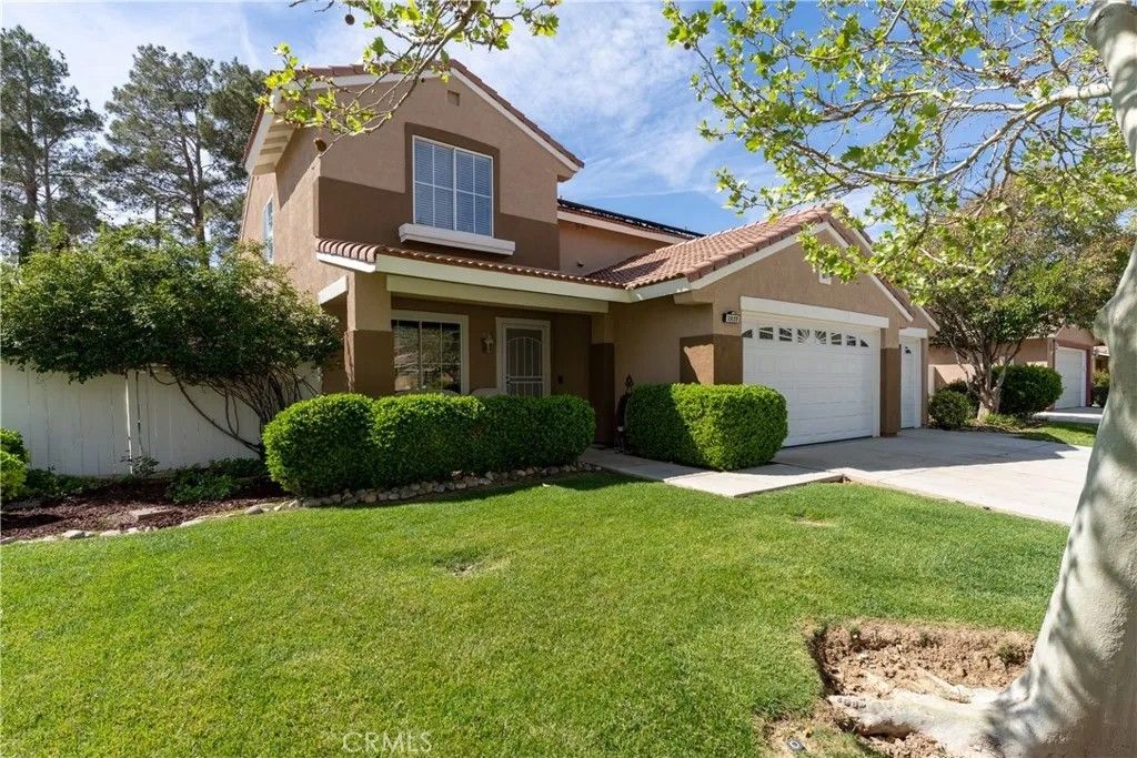 Photo of 2832 W Pondera Street, Lancaster, CA 93536 (MLS # CV26104515)