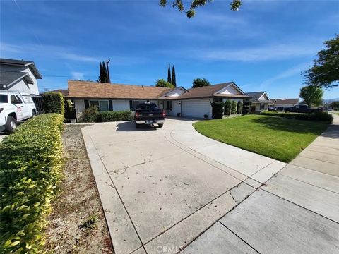 Photo of 1370 Edgefield Ave, Upland, CA 91786 (MLS # IV26042318)