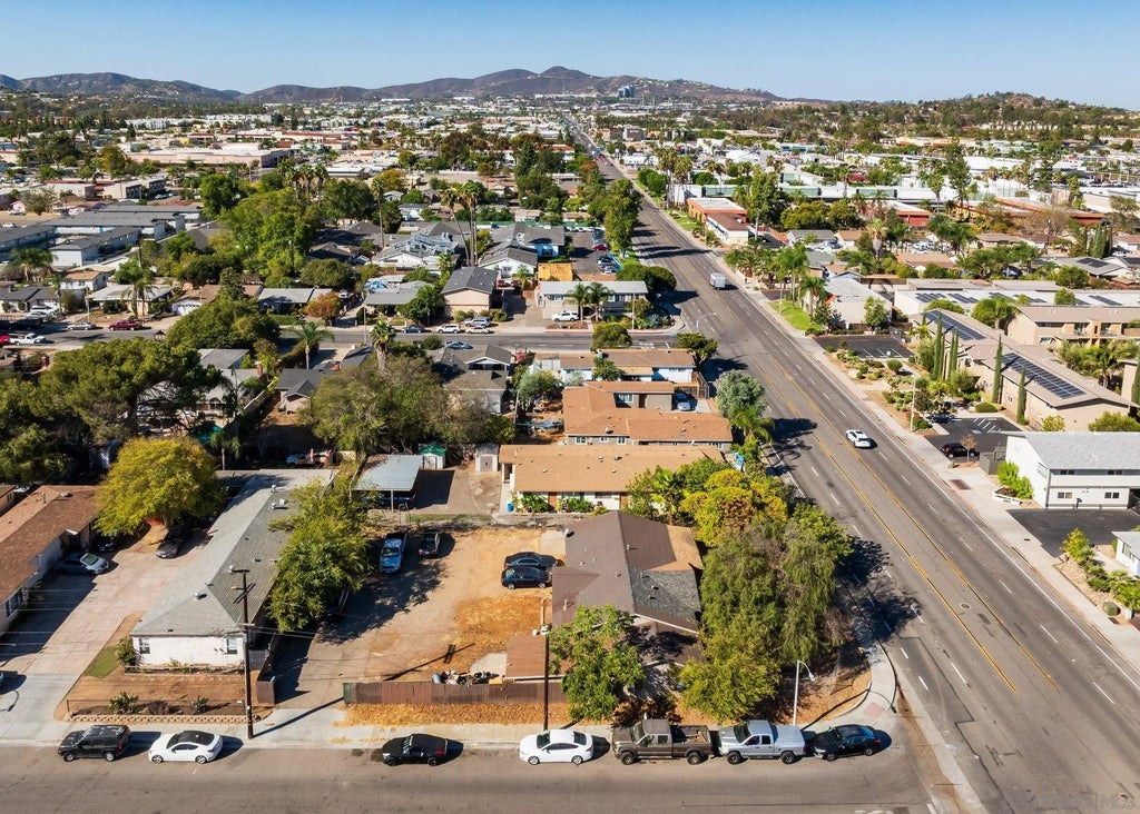 Photo of 561 E Mission AVE, Escondido, CA 92025 (MLS # 260024731)