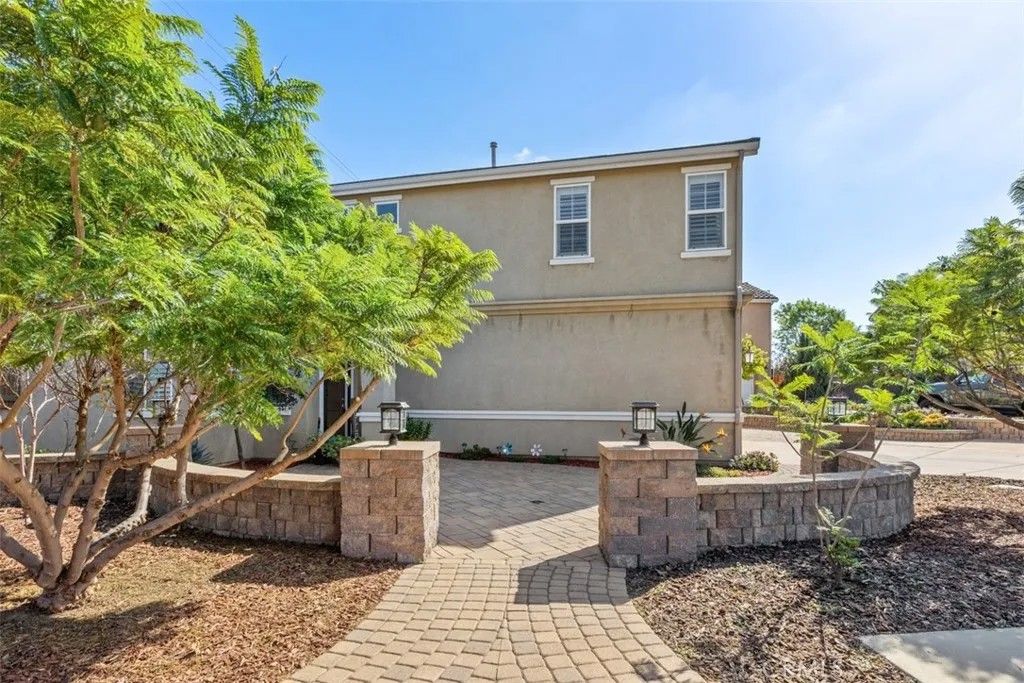 Photo of 2375 Campbell Place, Escondido, CA 92027 (MLS # SW26029384)