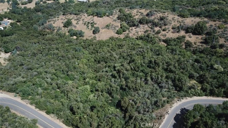 8 Acres