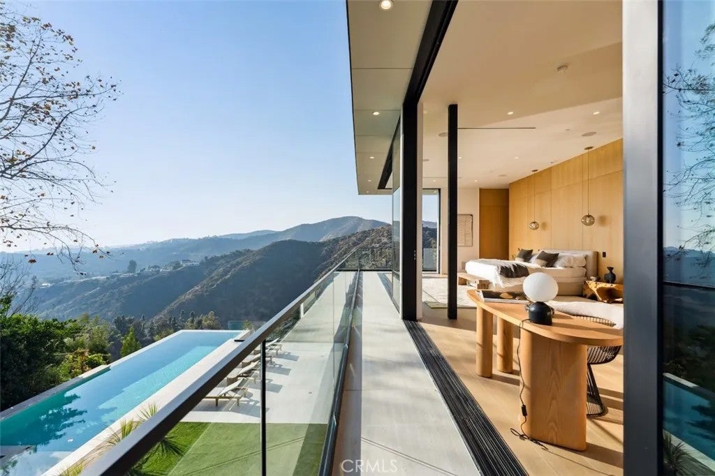 1149 Linda Flora Drive