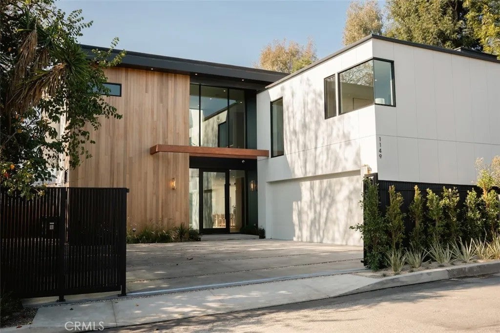 1149 Linda Flora Drive