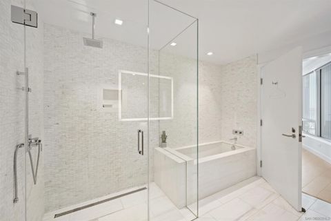 Tiny photo for 888 W E St #1302, San Diego, CA 92101 (MLS # 250039157)