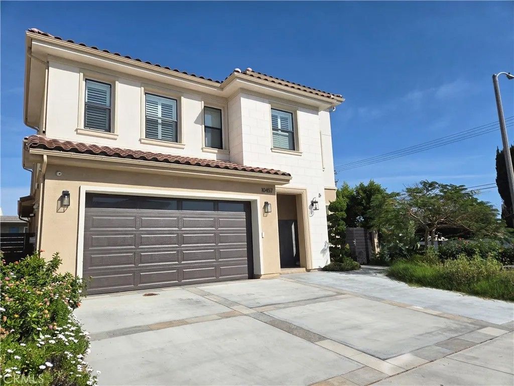 Photo of 10457 Saint Anna Pl, Fountain Valley, CA 92708 (MLS # OC26056616)