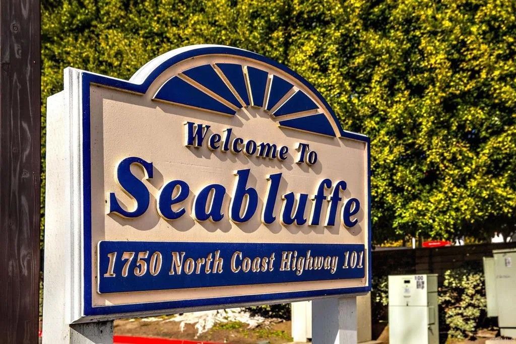 Photo of 1734 Kennington Road, Encinitas, CA 92024 (MLS # NDP2601259)