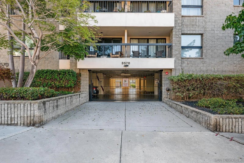 3570 First Ave 19
