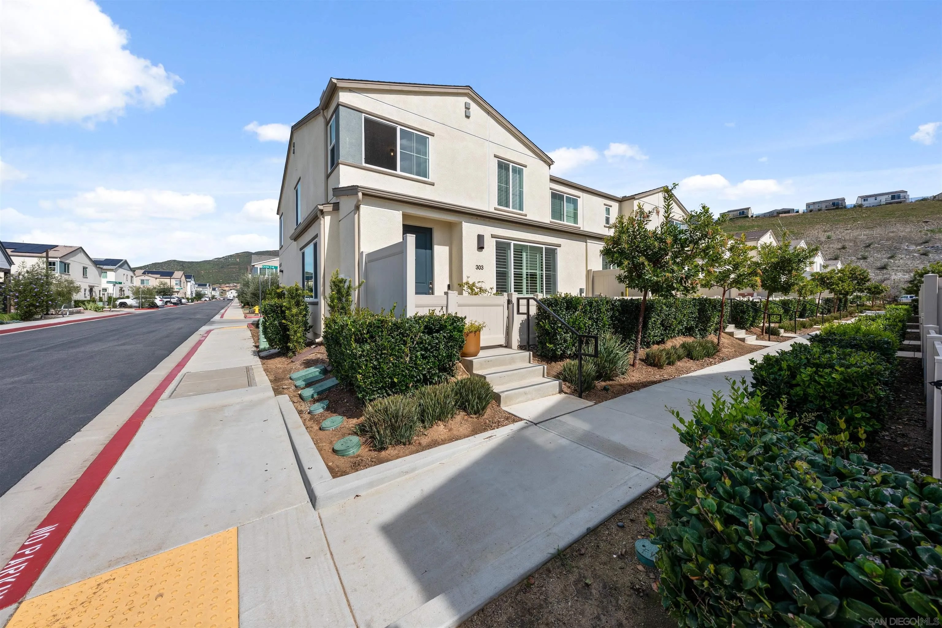 303 Citrine Trails