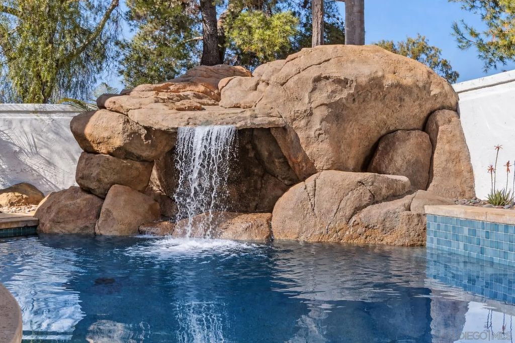 Photo of 4802 Baroque Terrace, Oceanside, CA 92057 (MLS # 260005626)