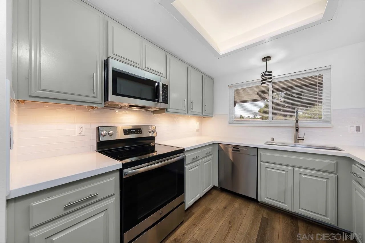 4235 Asher St. 61