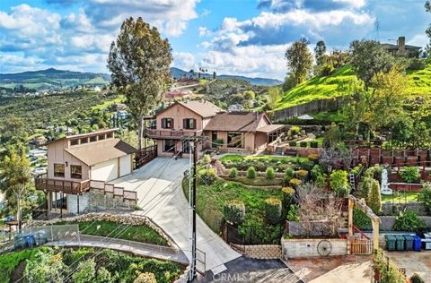 12886 Castle Court Lakeside CA 92040