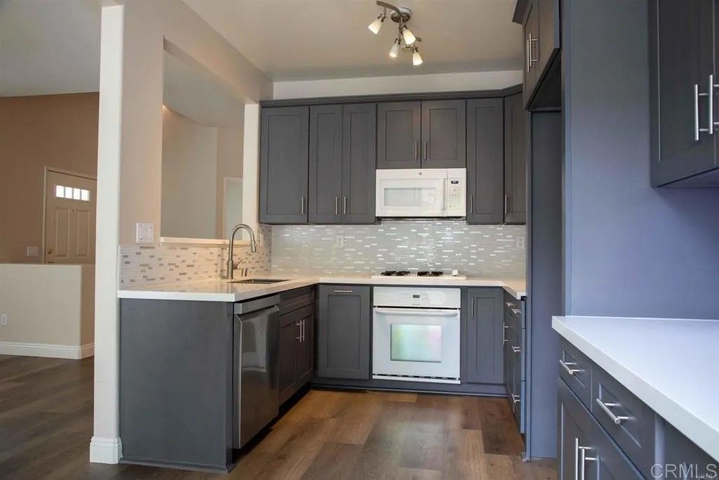 Photo of 417 Sanibelle Cir #91, Chula Vista, CA 91910 (MLS # PTP2508716)