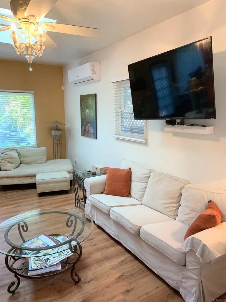 2646 Juan St.