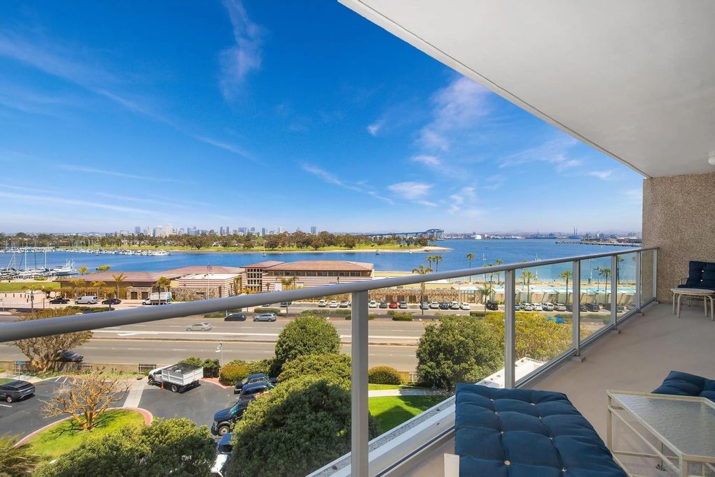 Photo of 1820 Avenida del Mundo #508, Coronado, CA 92118 (MLS # 260009377)