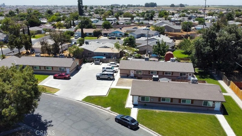 1785 Woodland Drive