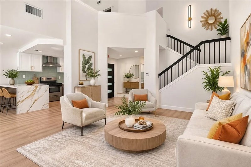 11821 Aurora Court
