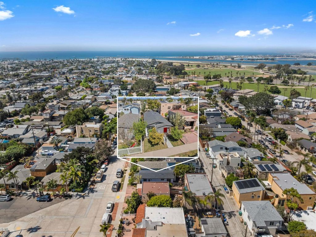 Photo of 4620 Greene St, San Diego, CA 92107 (MLS # 260007496)