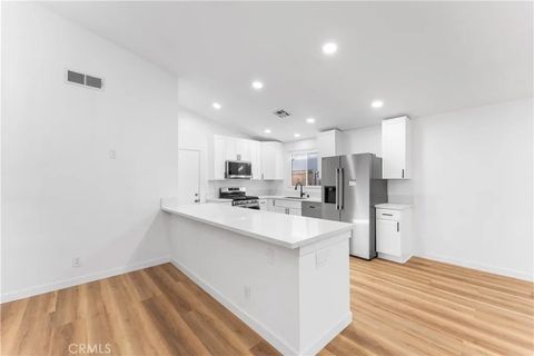 Tiny photo for 43117 Bloomingpark St, Lancaster, CA 93536 (MLS # SR25267410)