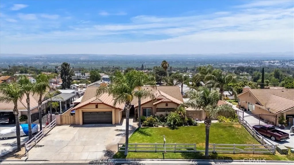 5608 Via Escalante