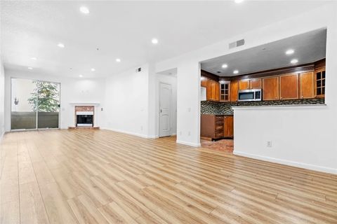 16940 Chatsworth 208 Granada Hills CA 91344