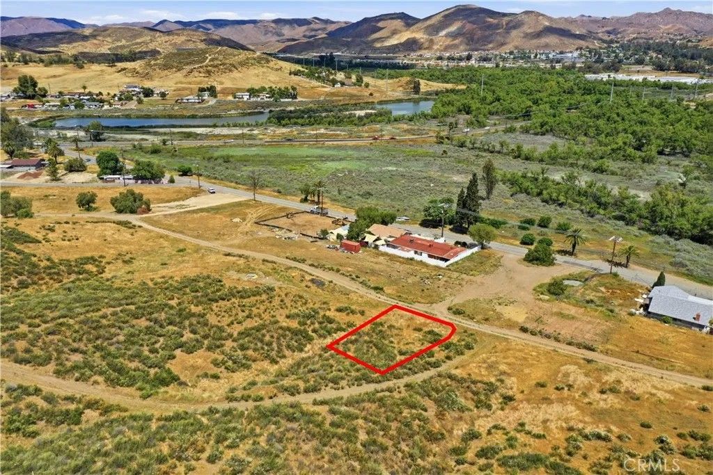 Photo of 0 Kee, Lake Elsinore, CA 92530 (MLS # SW26071222)