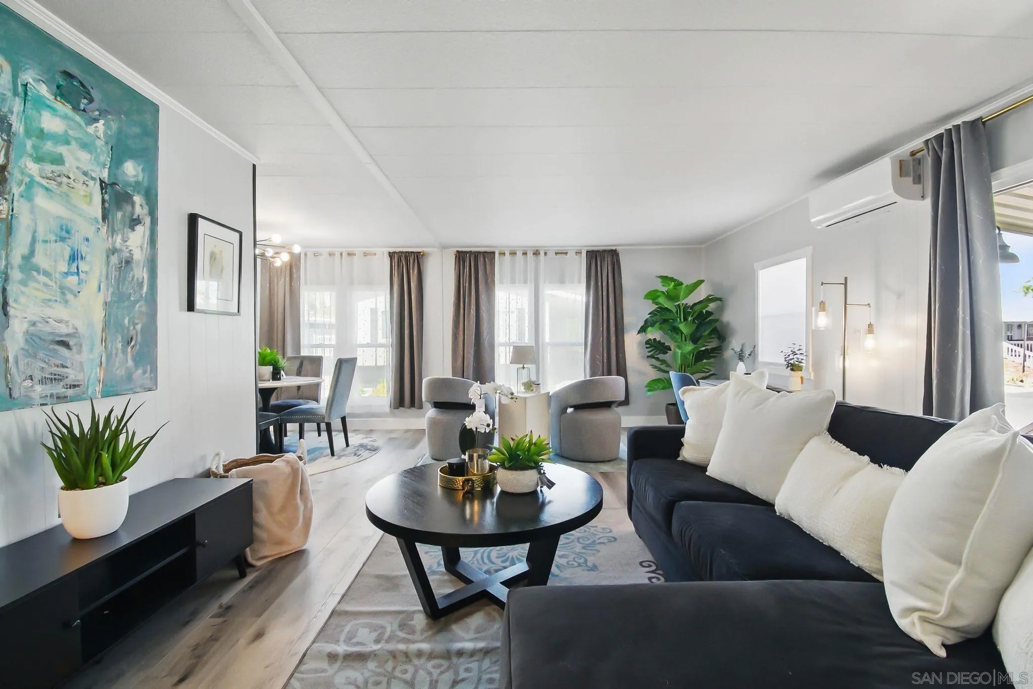 525 W El Norte Pkwy 126