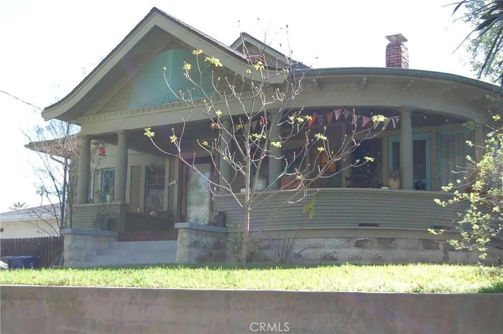 Photo of 4160 CHESTNUT Street, Riverside, CA 92501 (MLS # IV26059277)