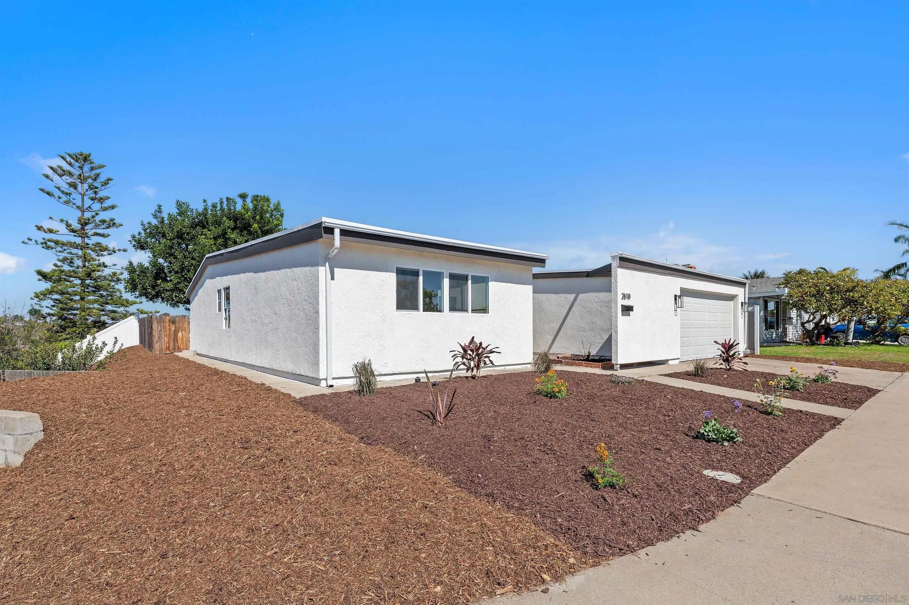 2618 Larkin Pl.