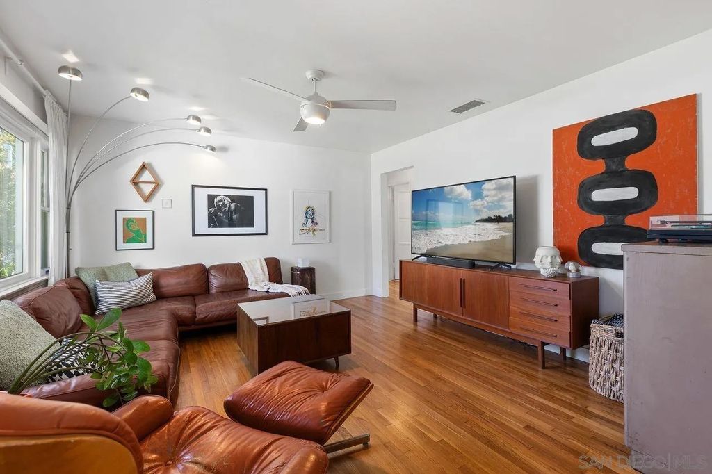 Photo of 1609 Lopez St, Oceanside, CA 92054 (MLS # 260001447)