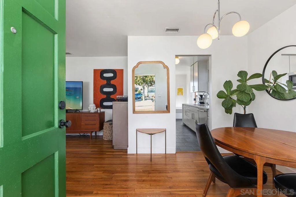 Photo of 1609 Lopez St, Oceanside, CA 92054 (MLS # 260001447)