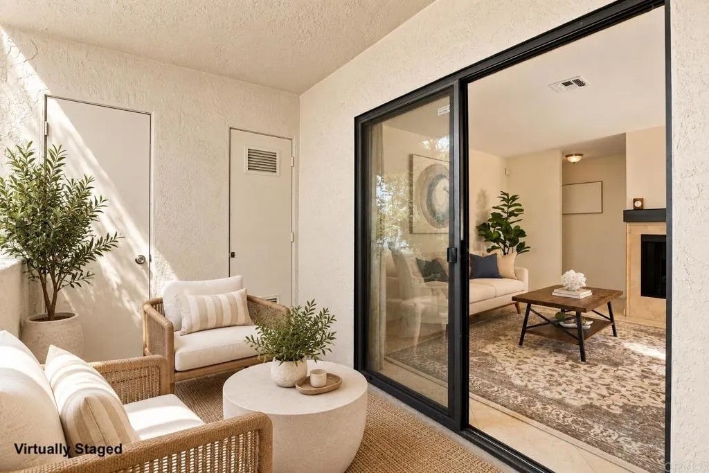 10329 Azuaga Street 257