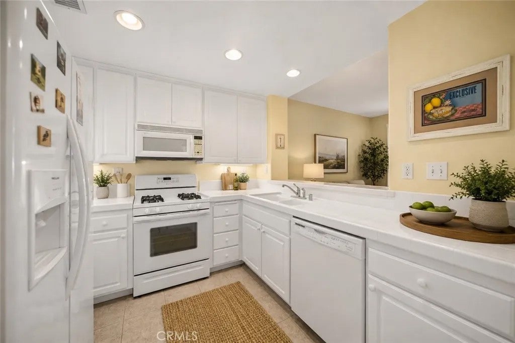 28157 Ashbrook