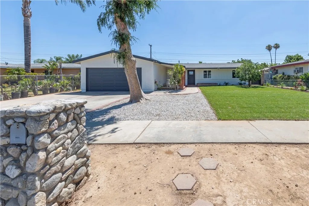 5623 Montgomery