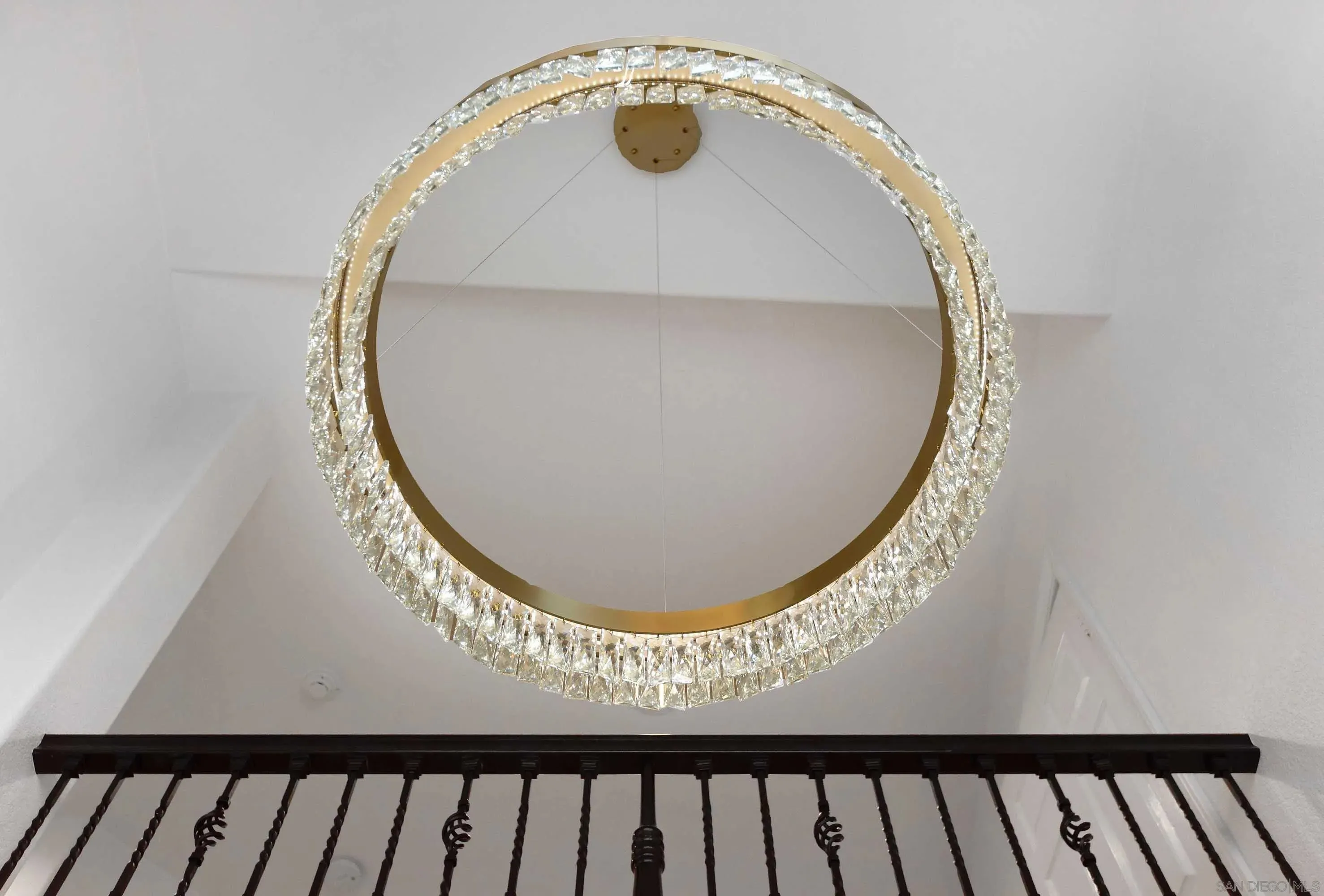 La Jolla, California 92037, United States, 3 Bedrooms Bedrooms, ,3 BathroomsBathrooms,Residential,Active,241036