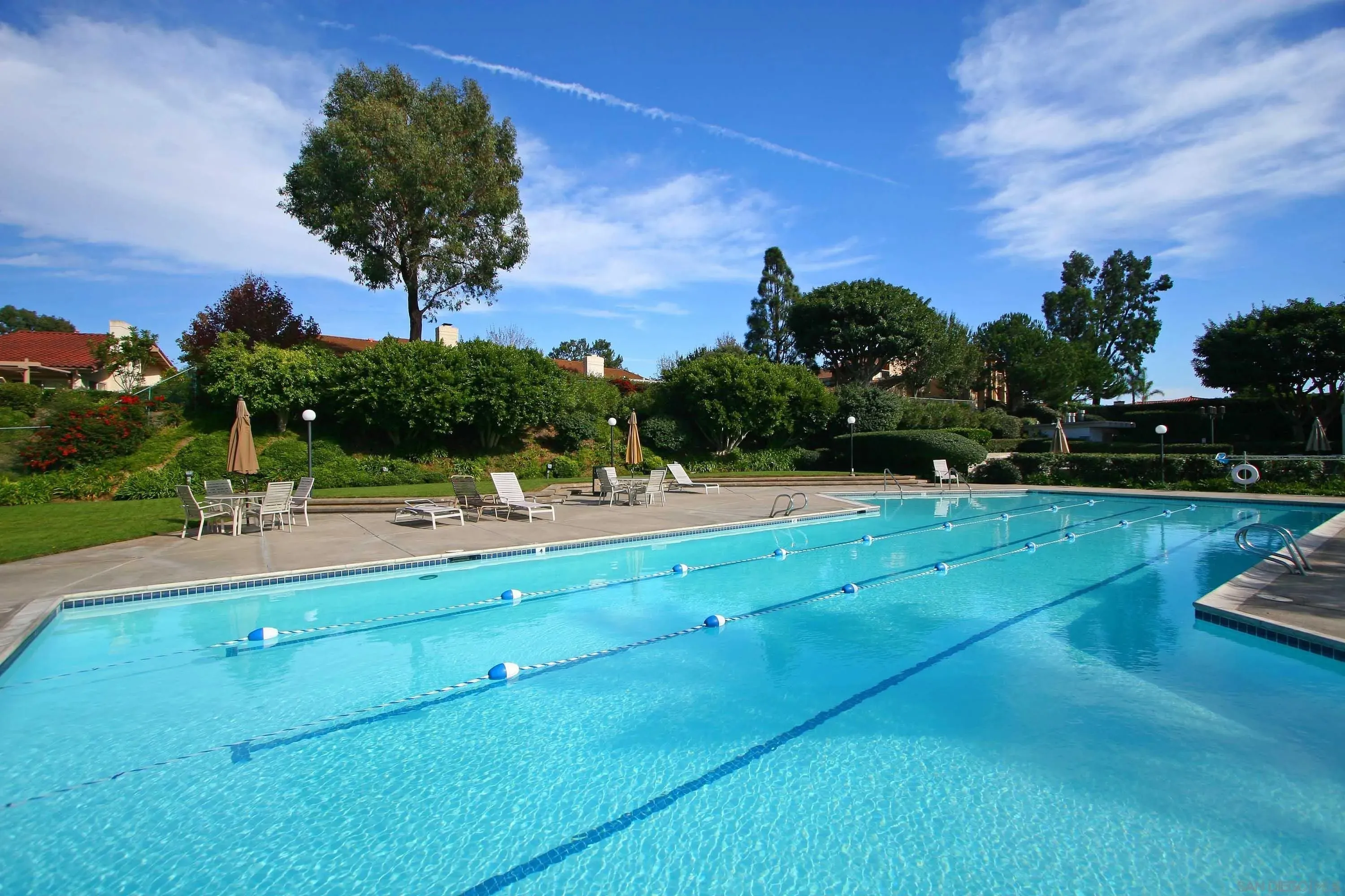 La Jolla, California 92037, United States, 3 Bedrooms Bedrooms, ,3 BathroomsBathrooms,Residential,Active,241036