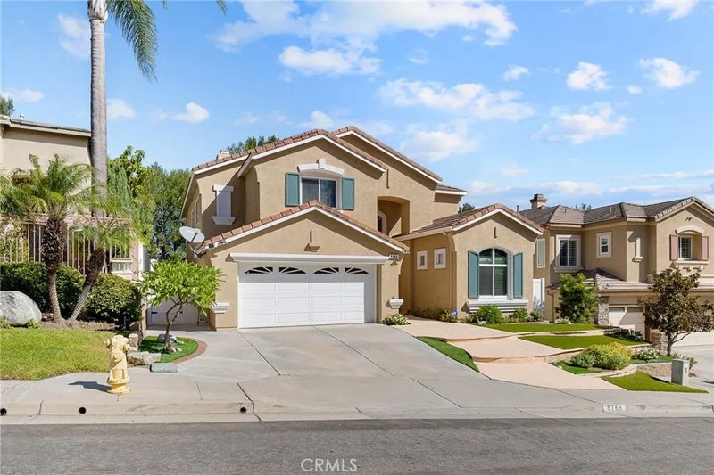 8765 E Banner Ridge