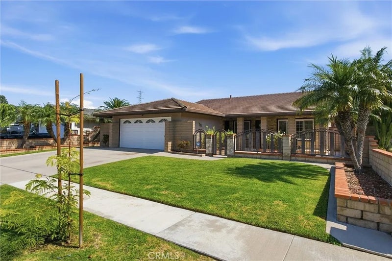 18326 San Gabriel